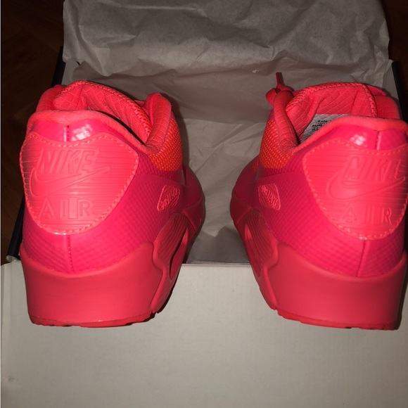 NIKE AIR MAX 1 HYPERFUSE NIKE ID LASER CRIMSON HYPERPUNCH - Picture 2 of 8